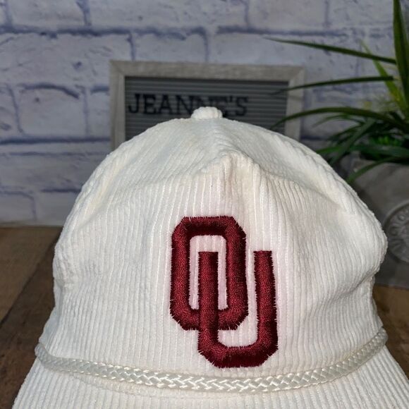 Vintage Corduroy Oklahoma Sooners SnapBack Hat white. - Picture 2 of 11